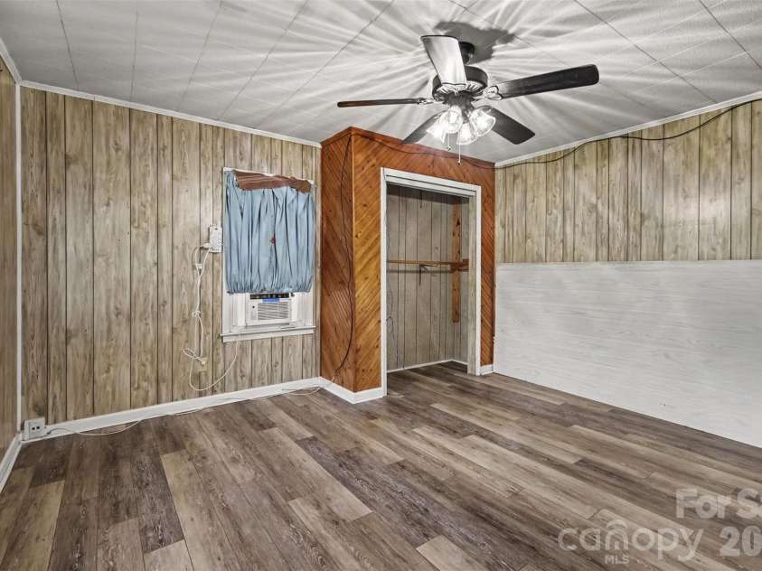 306 Edel Street, Kings Mountain, NC 28086.  MLS# CAR4428711, YatesRealty ID 53361. 