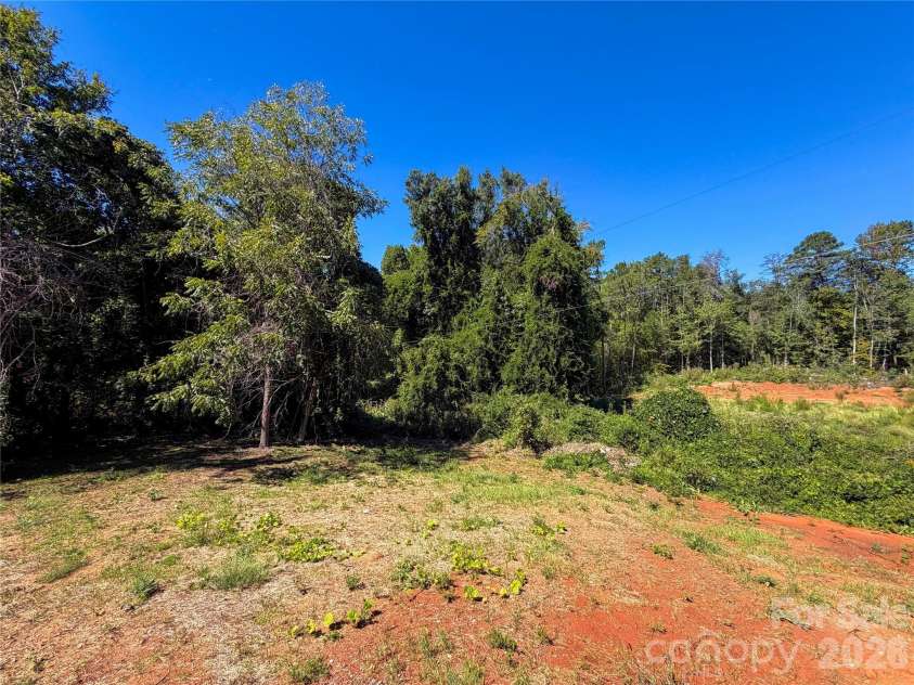 3972 US Highway 601 Highway, Mocksville, NC 27028.  MLS# CAR4428734, YatesRealty ID 53362. 