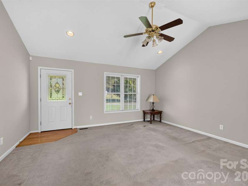 4405 Claralee Lane, Hickory, NC 28602.  MLS# CAR4427546, YatesRealty ID 53364. 