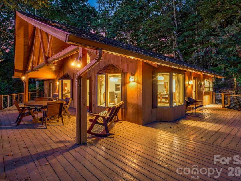 342 Granny Lewis Lane, Mars Hill, NC 28754.  MLS# CAR4428458, YatesRealty ID 53365. 