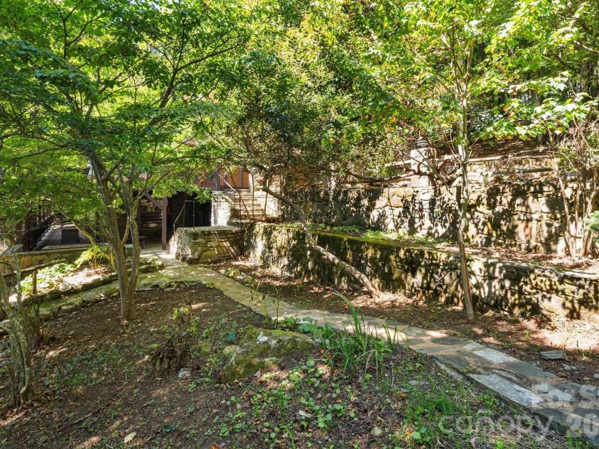 342 Granny Lewis Lane, Mars Hill, NC 28754.  MLS# CAR4428458, YatesRealty ID 53365. 