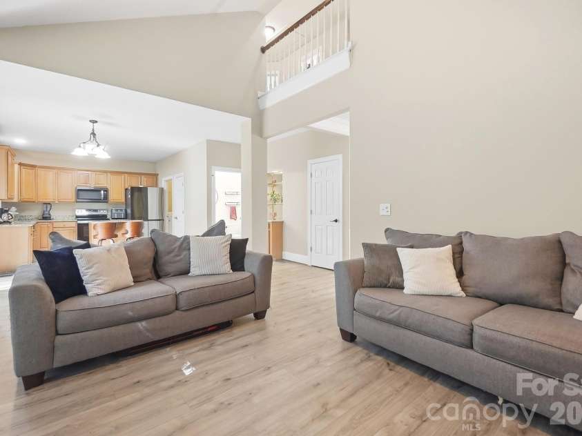 14010 Wild Elm Road, Charlotte, NC 28277.  MLS# CAR4428800, YatesRealty ID 53366. 
