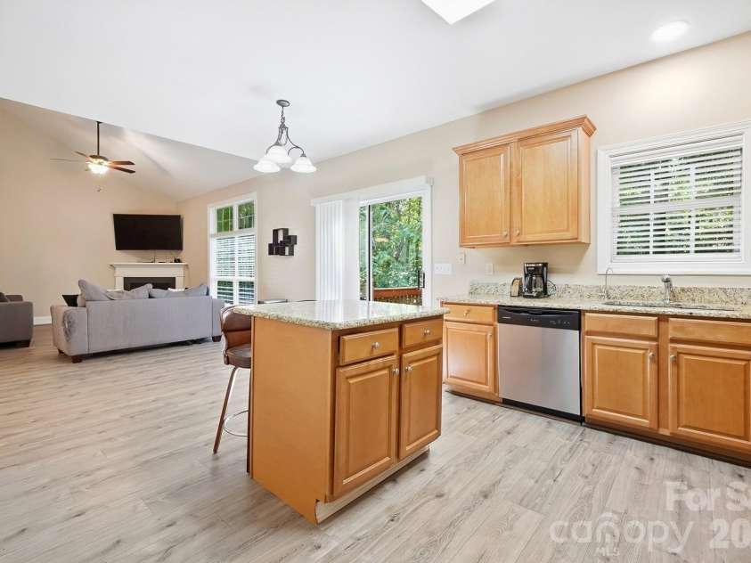 14010 Wild Elm Road, Charlotte, NC 28277.  MLS# CAR4428800, YatesRealty ID 53366. 