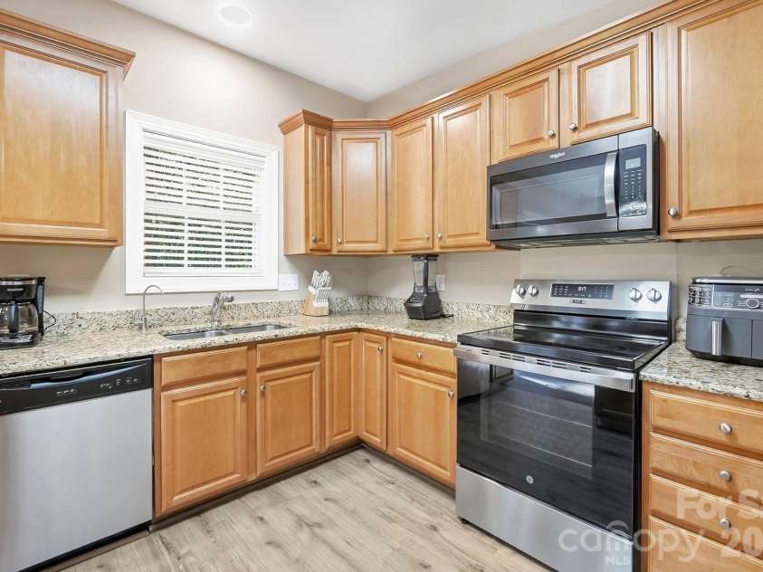 14010 Wild Elm Road, Charlotte, NC 28277.  MLS# CAR4428800, YatesRealty ID 53366. 