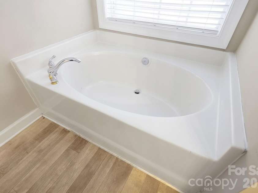 14010 Wild Elm Road, Charlotte, NC 28277.  MLS# CAR4428800, YatesRealty ID 53366. 