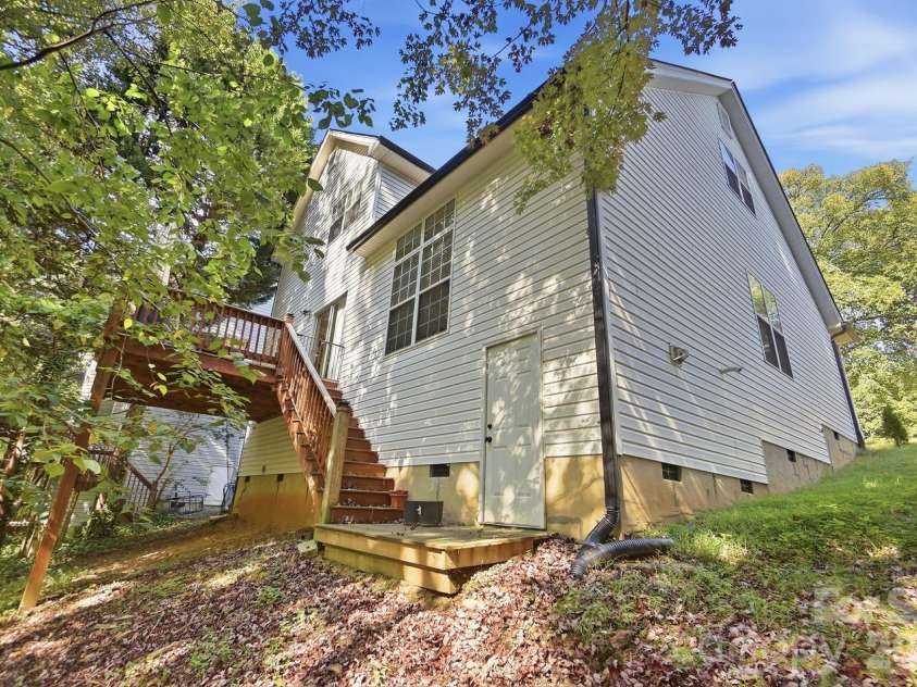14010 Wild Elm Road, Charlotte, NC 28277.  MLS# CAR4428800, YatesRealty ID 53366. 