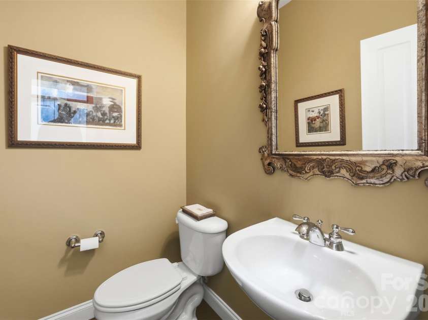 240 Hawthorne Park Avenue, Belmont, NC 28012.  MLS# CAR4428825, YatesRealty ID 53367. Main level 1/2 bath
