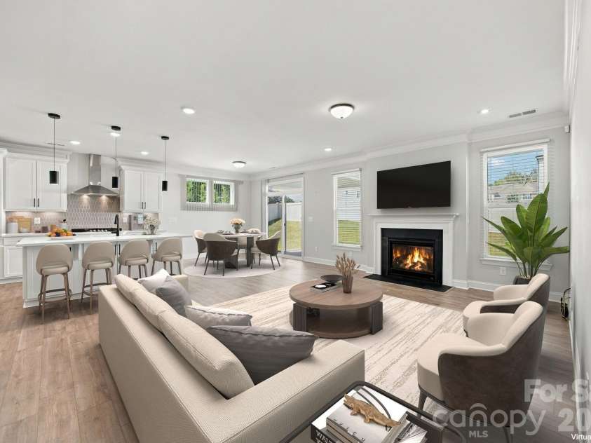 2020 Embassy Court, Charlotte, NC 28213.  MLS# CAR4427563, YatesRealty ID 53368. 