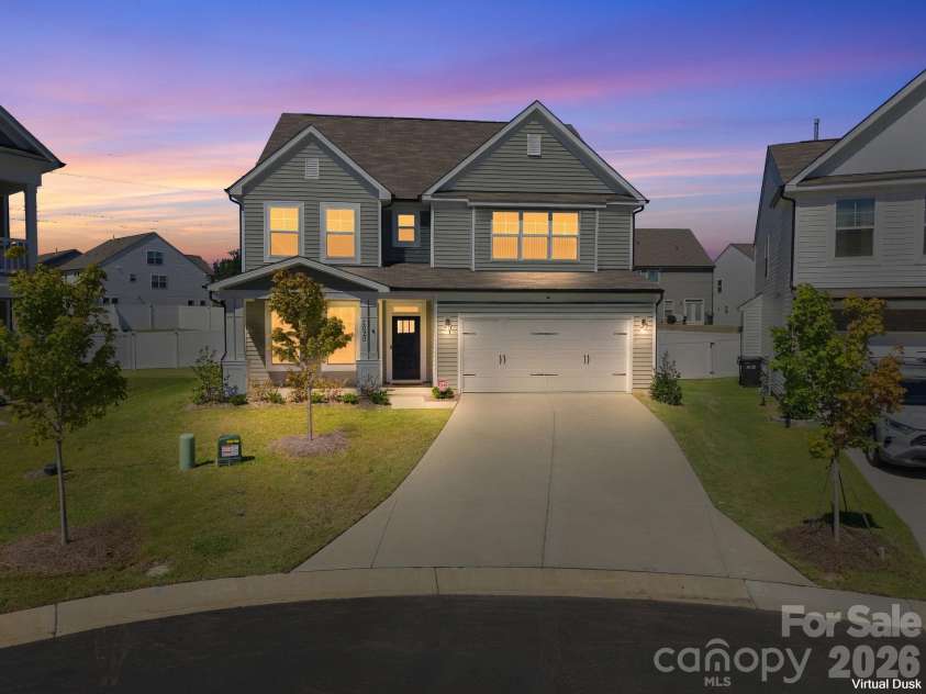 2020 Embassy Court, Charlotte, NC 28213.  MLS# CAR4427563, YatesRealty ID 53368. 