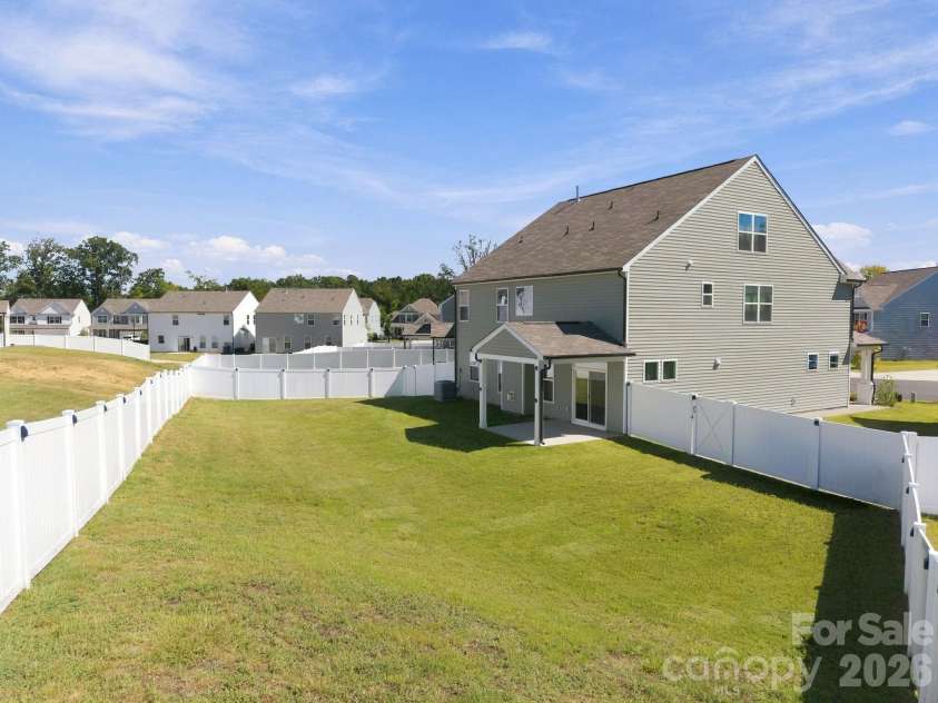 2020 Embassy Court, Charlotte, NC 28213.  MLS# CAR4427563, YatesRealty ID 53368. 