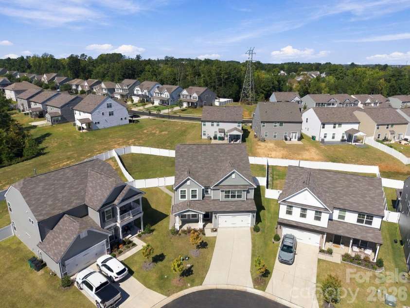 2020 Embassy Court, Charlotte, NC 28213.  MLS# CAR4427563, YatesRealty ID 53368. 