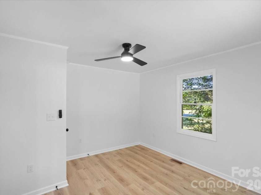 2700 Douglas Drive, Gastonia, NC 28054.  MLS# CAR4428469, YatesRealty ID 53371. 
