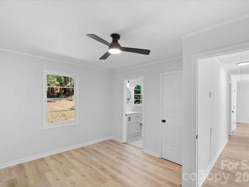 2700 Douglas Drive, Gastonia, NC 28054.  MLS# CAR4428469, YatesRealty ID 53371. 