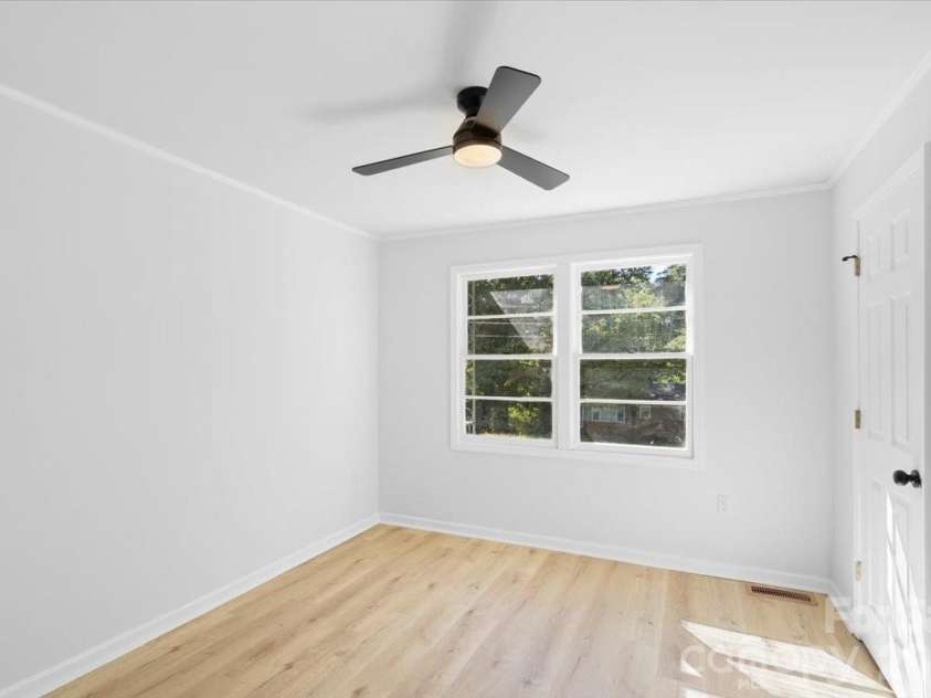 2700 Douglas Drive, Gastonia, NC 28054.  MLS# CAR4428469, YatesRealty ID 53371. 