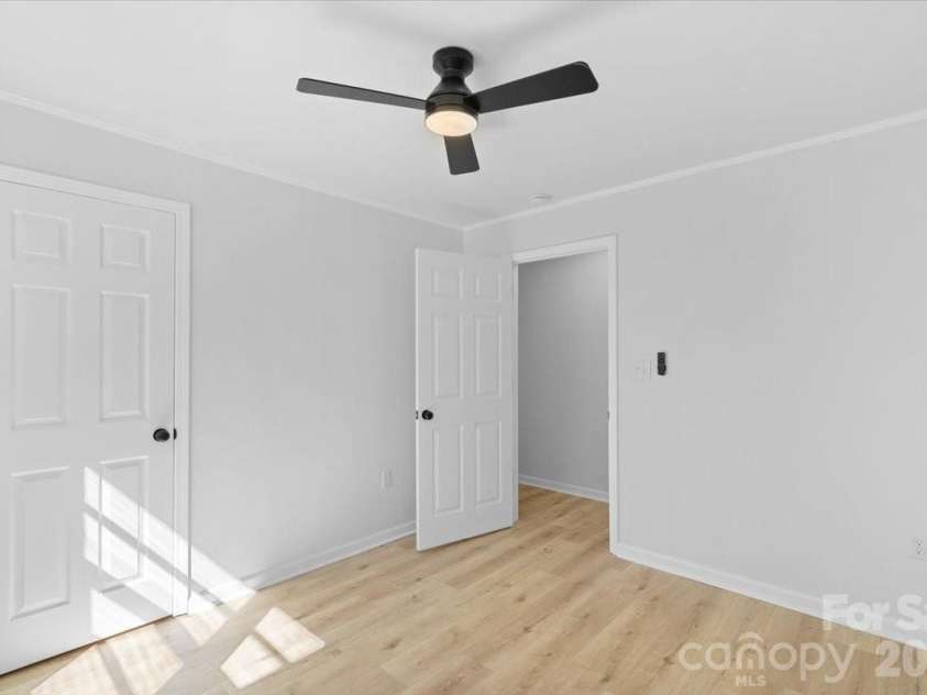 2700 Douglas Drive, Gastonia, NC 28054.  MLS# CAR4428469, YatesRealty ID 53371. 