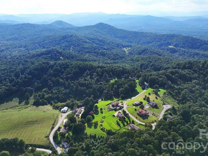 93 Orchard Hill, Saluda, NC 28773.  MLS# CAR4422380, YatesRealty ID 53372. 