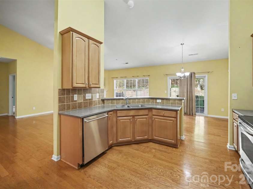 201 Augustus Lane, Mount Holly, NC 28120.  MLS# CAR4420181, YatesRealty ID 53375. 