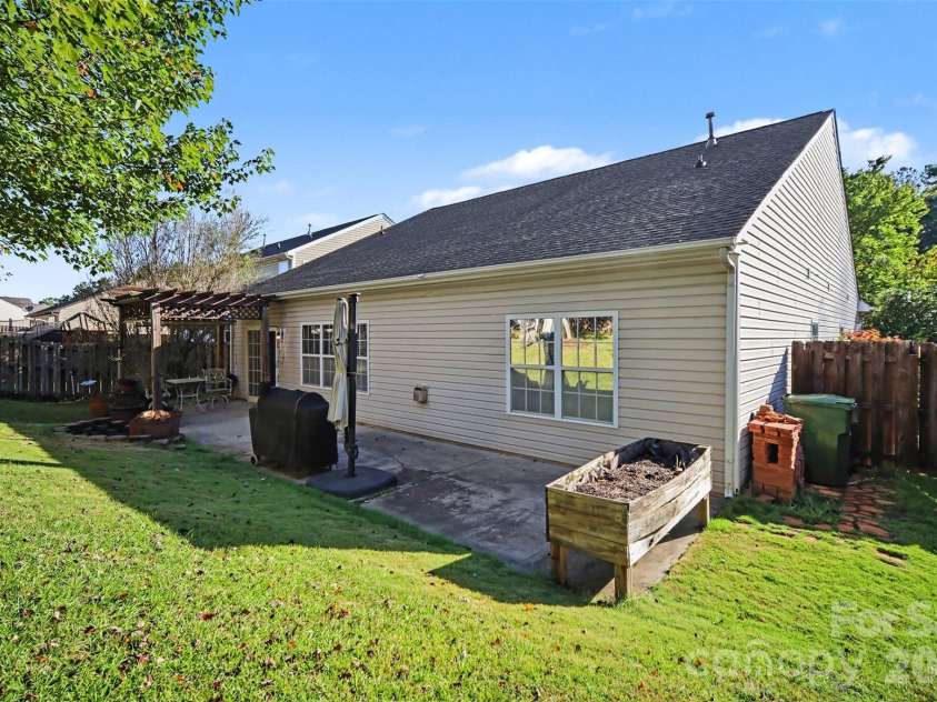 201 Augustus Lane, Mount Holly, NC 28120.  MLS# CAR4420181, YatesRealty ID 53375. 