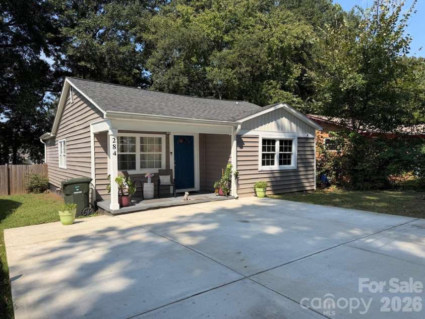 284 Salem Street, Concord, NC 28025.  MLS# CAR4426460, YatesRealty ID 53376. 
