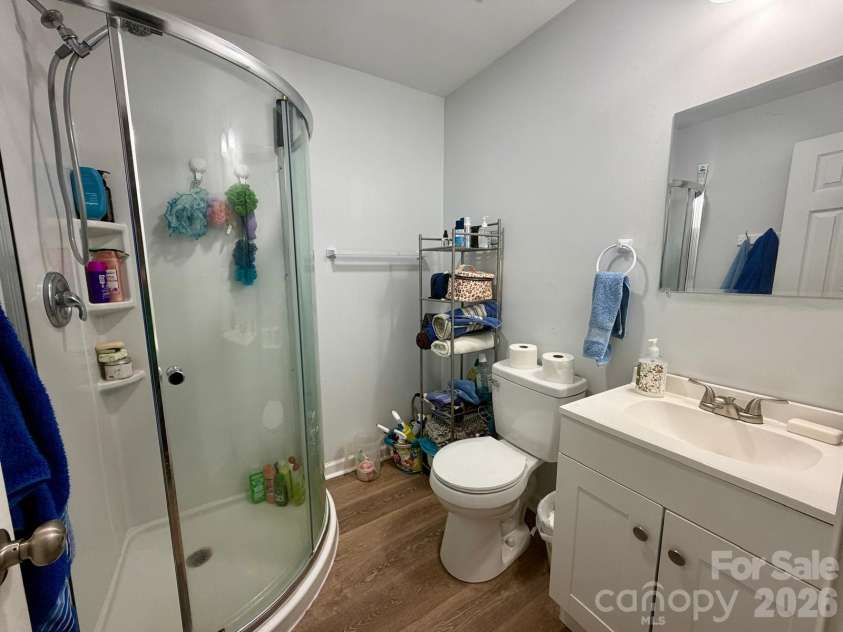 284 Salem Street, Concord, NC 28025.  MLS# CAR4426460, YatesRealty ID 53376. Full bathroom