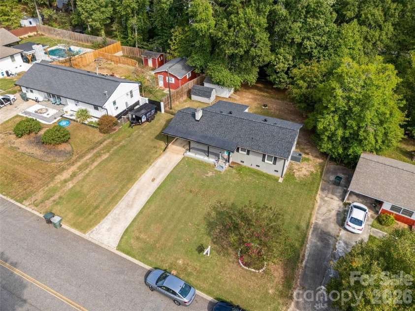 726 Forest Drive, Gastonia, NC 28054.  MLS# CAR4425981, YatesRealty ID 53378. 