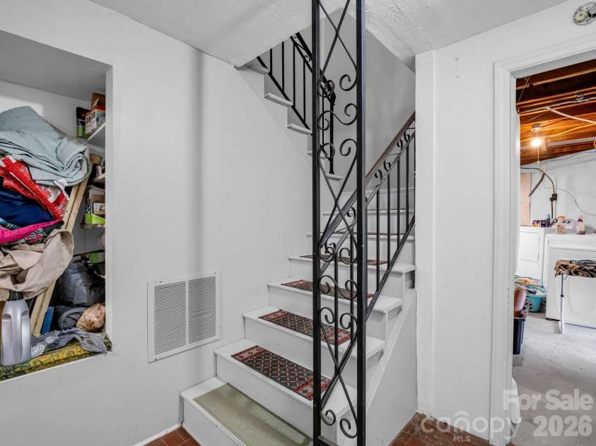 48 Roberts Cove Road, Weaverville, NC 28787.  MLS# CAR4423939, YatesRealty ID 53379. 