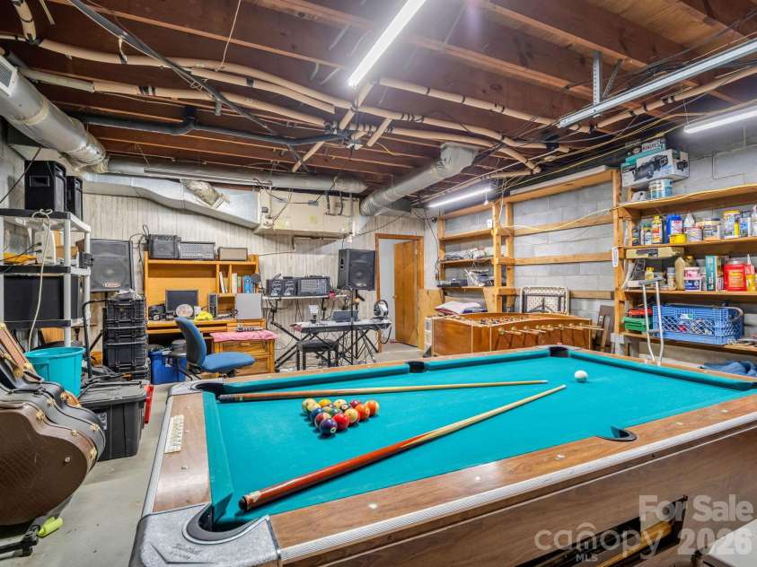 48 Roberts Cove Road, Weaverville, NC 28787.  MLS# CAR4423939, YatesRealty ID 53379. Garage