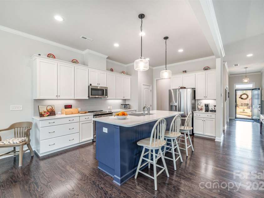 456 Lucky Drive, Concord, NC 28027.  MLS# CAR4235721, YatesRealty ID 5338. Beautiful kitchen with large island