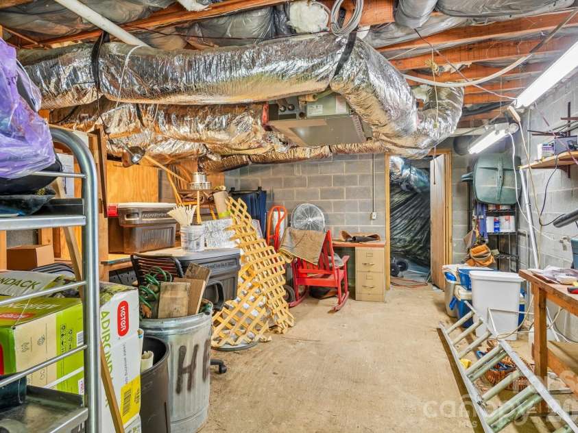 988 English Ridge Drive, Mars Hill, NC 28754.  MLS# CAR4427537, YatesRealty ID 53380. Basement