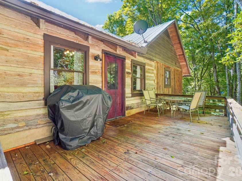 988 English Ridge Drive, Mars Hill, NC 28754.  MLS# CAR4427537, YatesRealty ID 53380. Deck Area for Morning Coffee