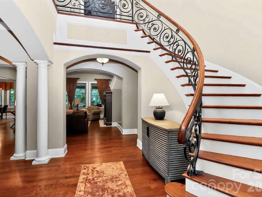 6031 Greystone Drive, Matthews, NC 28104.  MLS# CAR4428861, YatesRealty ID 53381. 