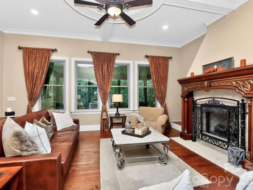 6031 Greystone Drive, Matthews, NC 28104.  MLS# CAR4428861, YatesRealty ID 53381. 