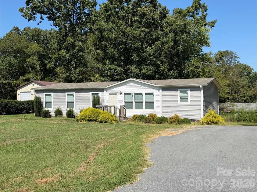 2106 Water Plant Road, Maiden, NC 28650.  MLS# CAR4428990, YatesRealty ID 53384. 