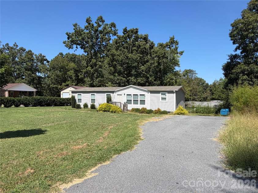 2106 Water Plant Road, Maiden, NC 28650.  MLS# CAR4428990, YatesRealty ID 53384. 