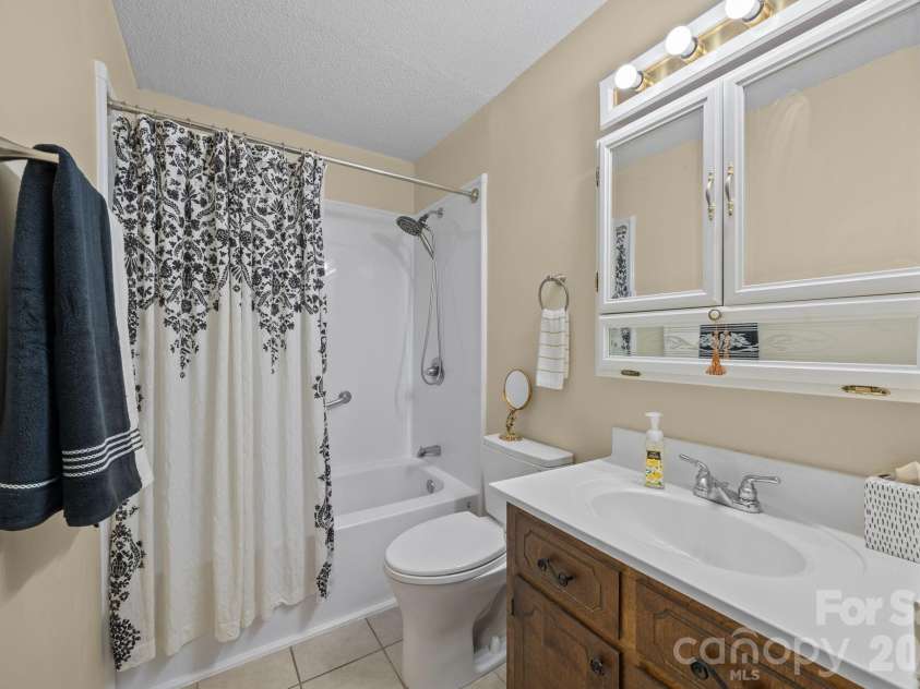 462 Camrose Circle, Concord, NC 28025.  MLS# CAR4375093, YatesRealty ID 53385. 