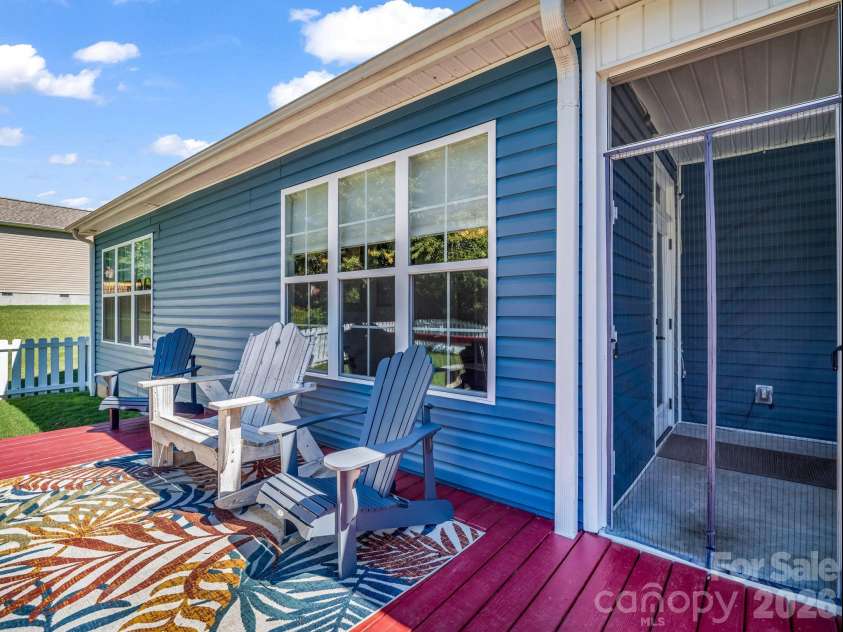 178 Page Creek Boulevard, Landrum, SC 29356.  MLS# CAR4428933, YatesRealty ID 53387. Space for dining and hanging out
