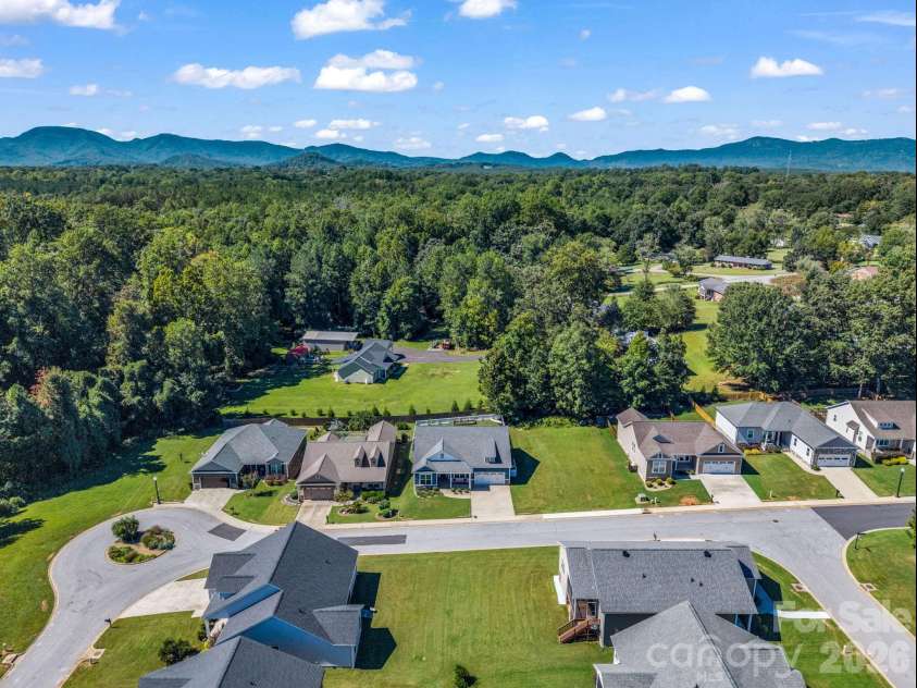 178 Page Creek Boulevard, Landrum, SC 29356.  MLS# CAR4428933, YatesRealty ID 53387. Well maintained community