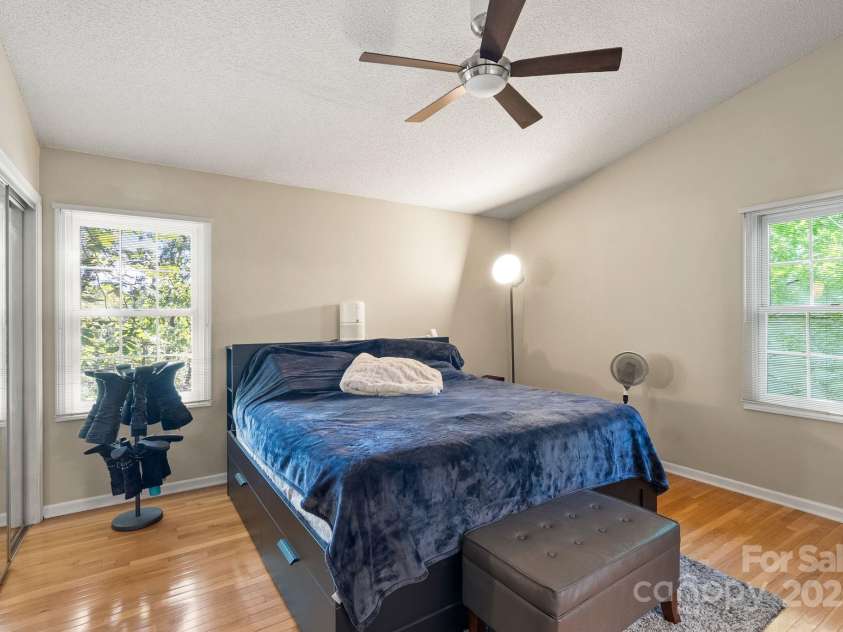 28 Foxberry Drive, Arden, NC 28704.  MLS# CAR4310147, YatesRealty ID 5339. 