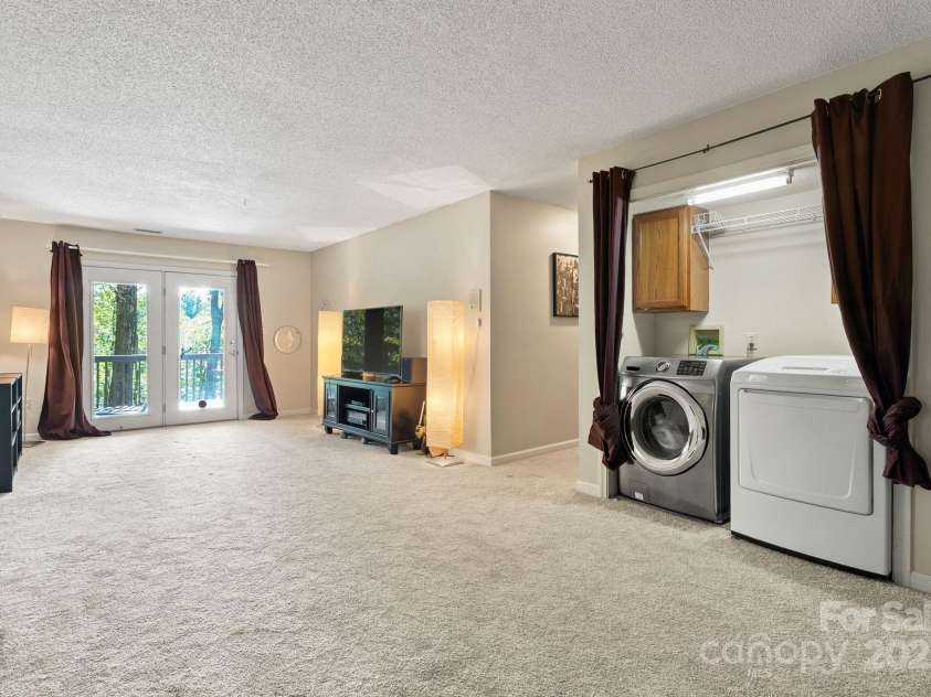 28 Foxberry Drive, Arden, NC 28704.  MLS# CAR4310147, YatesRealty ID 5339. 