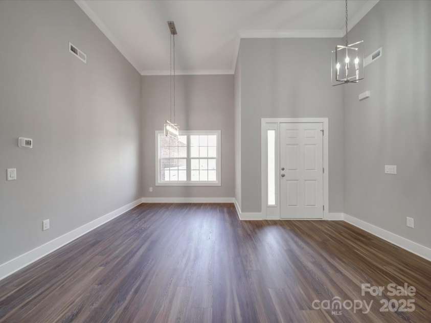 725 Granna Lane, Lancaster, SC 29720.  MLS# CAR4238383, YatesRealty ID 5339. 