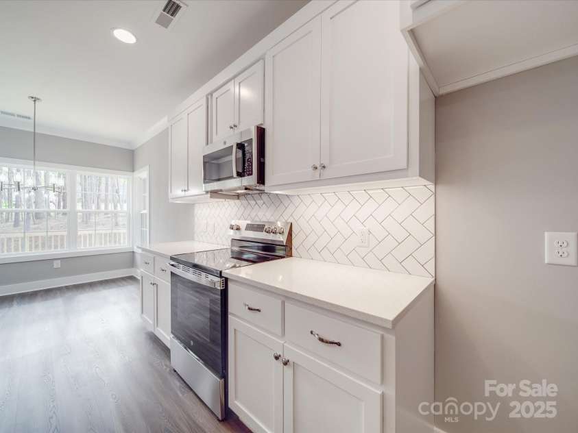 725 Granna Lane, Lancaster, SC 29720.  MLS# CAR4238383, YatesRealty ID 5339. 