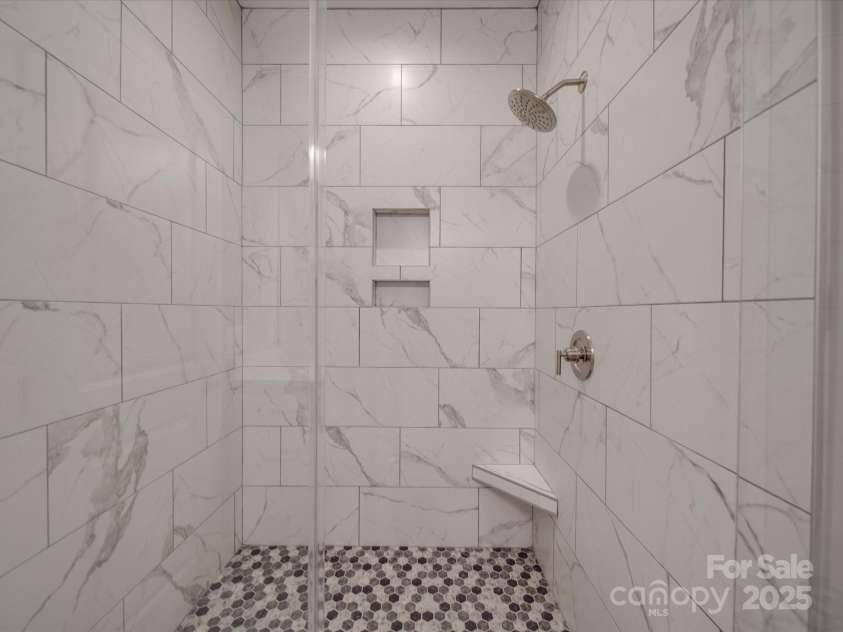 725 Granna Lane, Lancaster, SC 29720.  MLS# CAR4238383, YatesRealty ID 5339. 