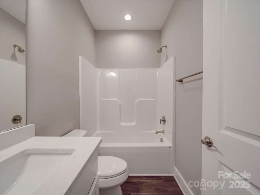 725 Granna Lane, Lancaster, SC 29720.  MLS# CAR4238383, YatesRealty ID 5339. 