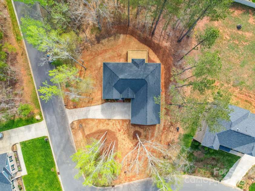 725 Granna Lane, Lancaster, SC 29720.  MLS# CAR4238383, YatesRealty ID 5339. 