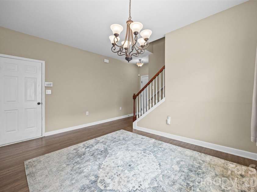 341 Sandy Spring Lane, Lake Wylie, SC 29710.  MLS# CAR4428565, YatesRealty ID 53391. Dining area