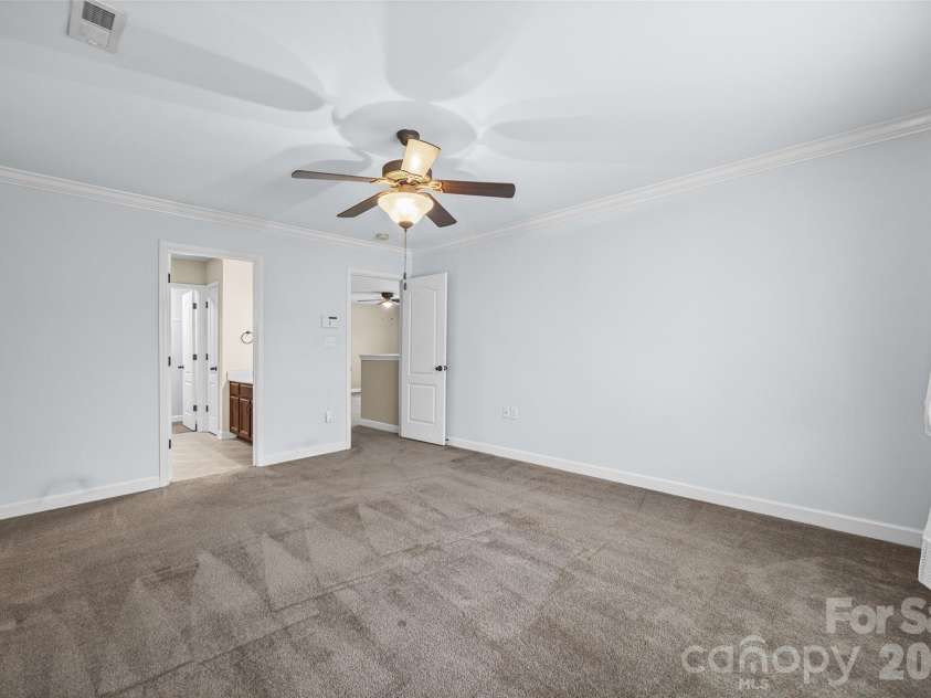 341 Sandy Spring Lane, Lake Wylie, SC 29710.  MLS# CAR4428565, YatesRealty ID 53391. Upper primary