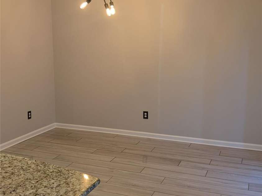 1645 Fleetwood Drive, Charlotte, NC 28208.  MLS# CAR4428546, YatesRealty ID 53392. Dining Area