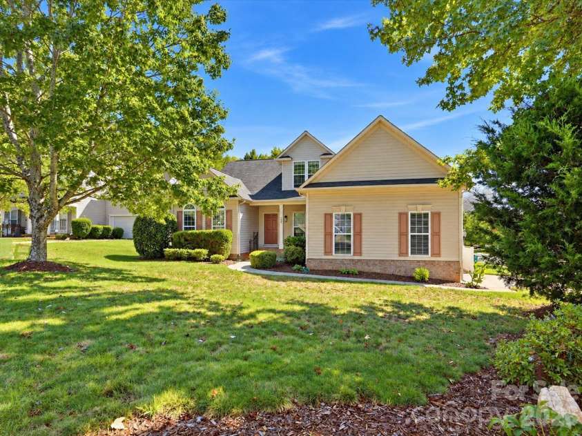 309 Chorus Road, Fort Mill, SC 29715.  MLS# CAR4423353, YatesRealty ID 53394. 