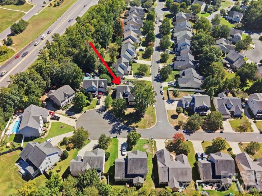309 Chorus Road, Fort Mill, SC 29715.  MLS# CAR4423353, YatesRealty ID 53394. 