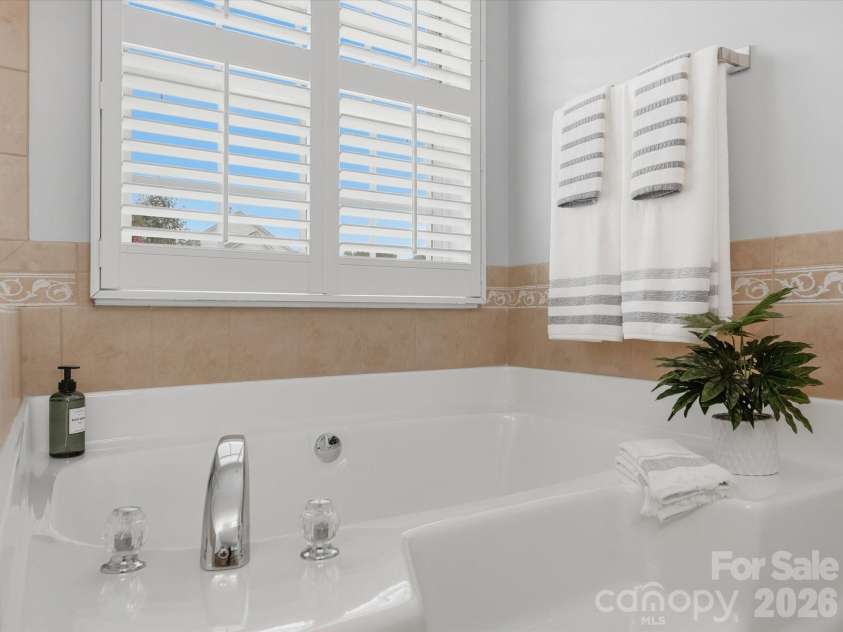 309 Chorus Road, Fort Mill, SC 29715.  MLS# CAR4423353, YatesRealty ID 53394. 